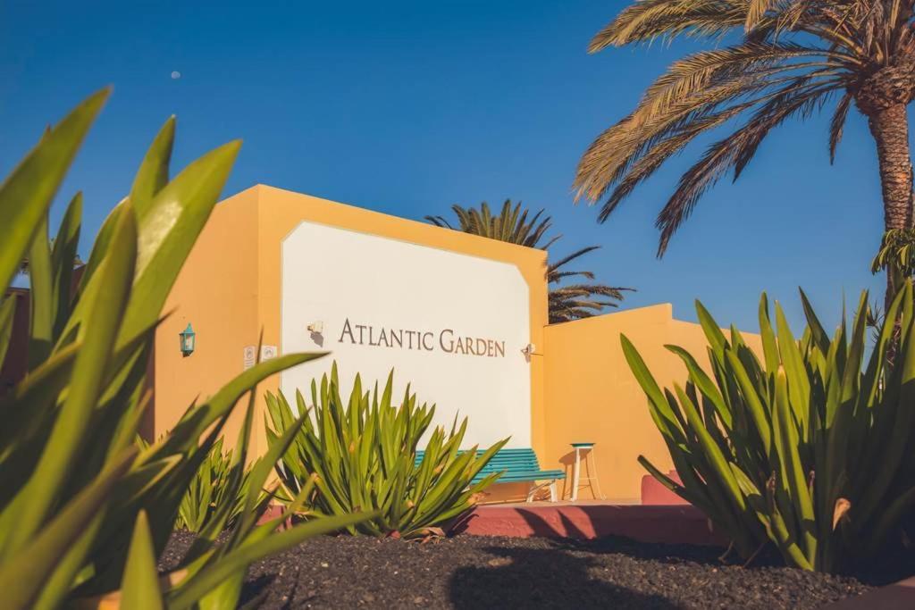 Atlantic Garden Andrew Apartments Pool Air Conditioning Коральео Экстерьер фото